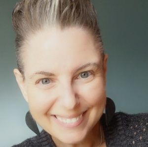 Meet your Posher, Deborah